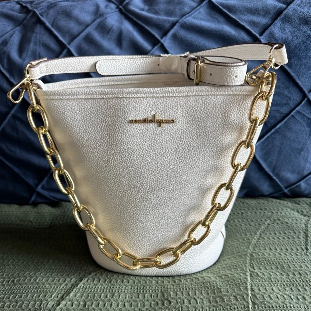 NWOT NANETTE LEPORE White Bucket Shoulder or Crossbody Bag - Picture 1 of 9
